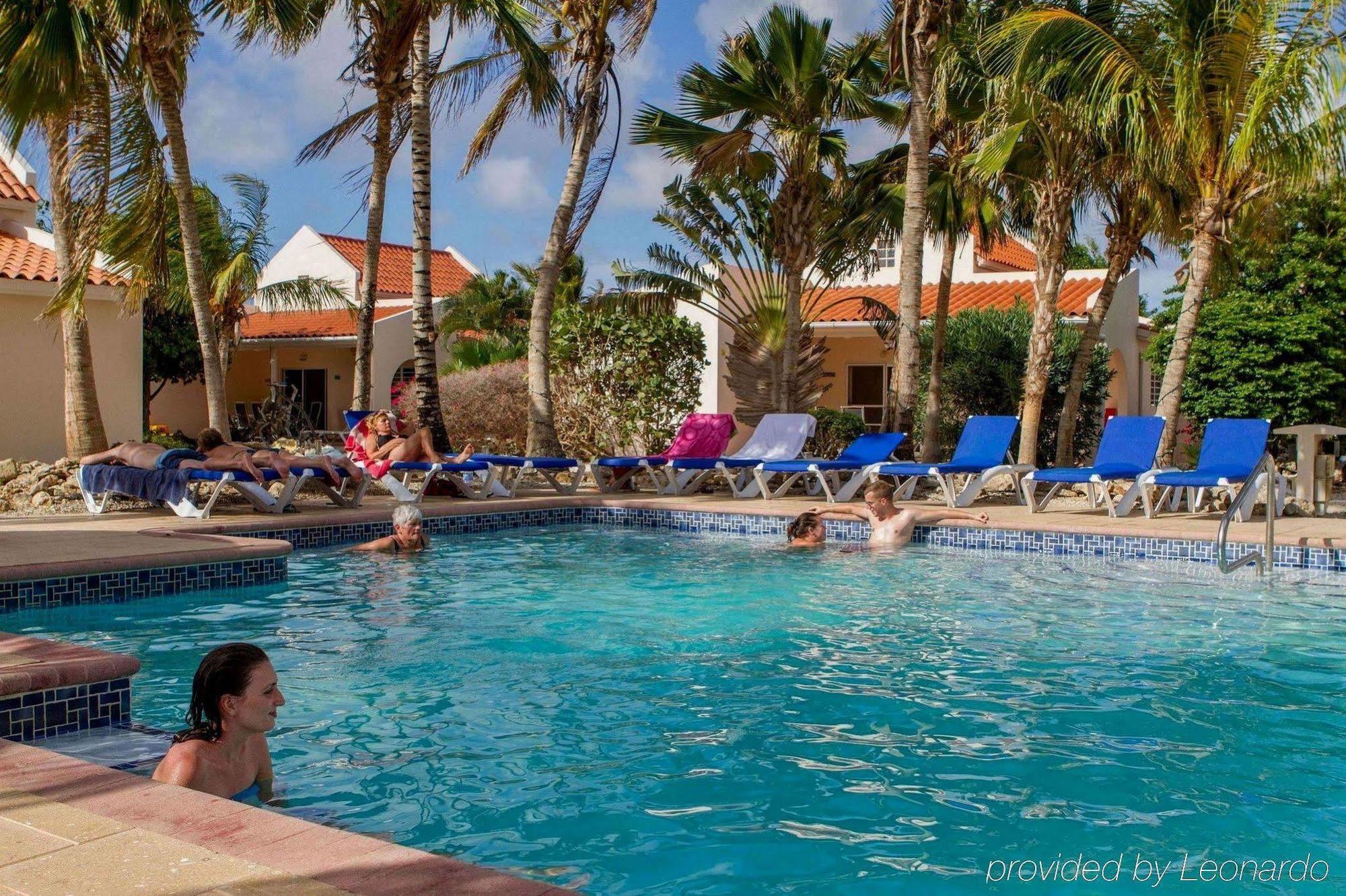 Hamlet Oasis Resort Kralendijk Exterior foto